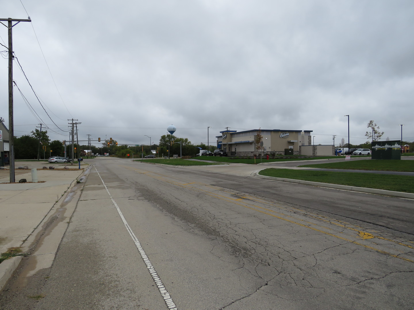 70 South Will Road Diamond, IL 60416 - Photo 5 of 7 a view of a city street with a building