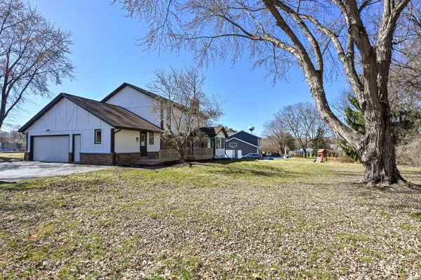 $725,000 | 20300 Yorktown Court, Brookfield, WI 53045