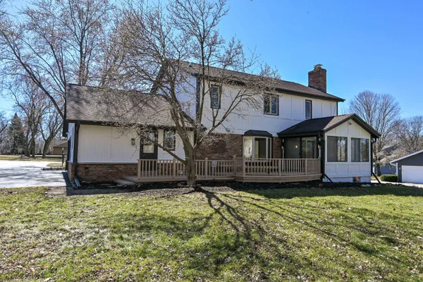 $725,000 | 20300 Yorktown Court, Brookfield, WI 53045