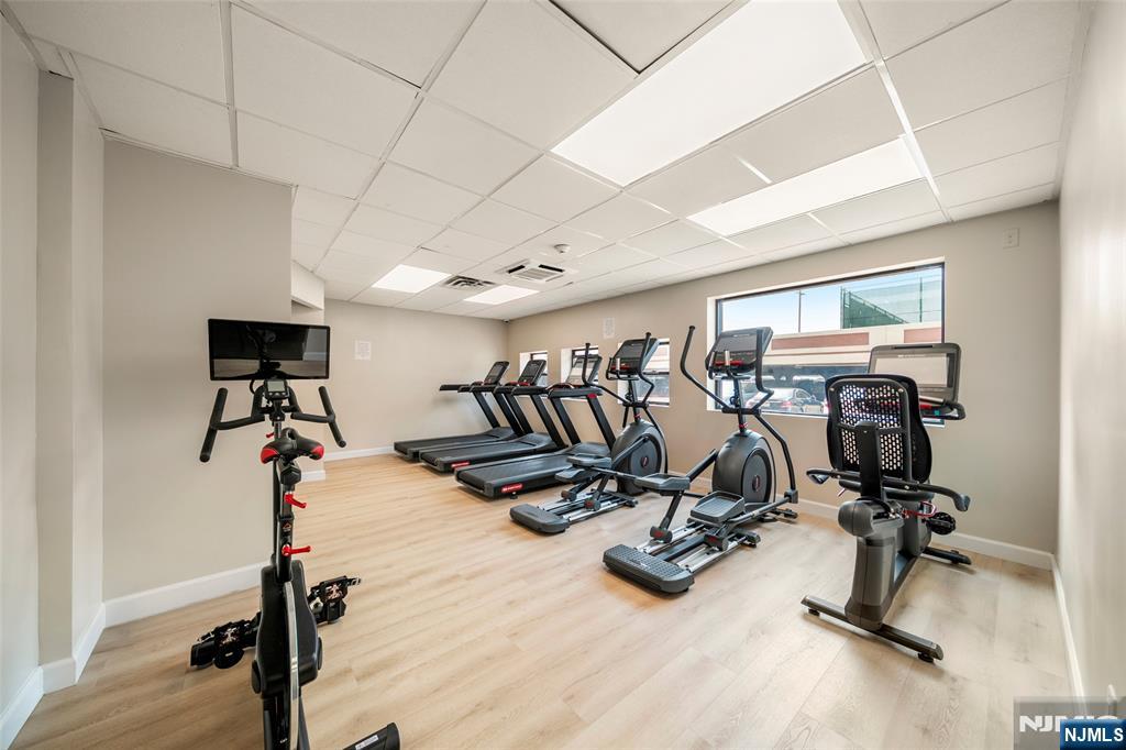 1203 River Road, Unit 6F Edgewater, NJ 07020 - Photo 16 of 20