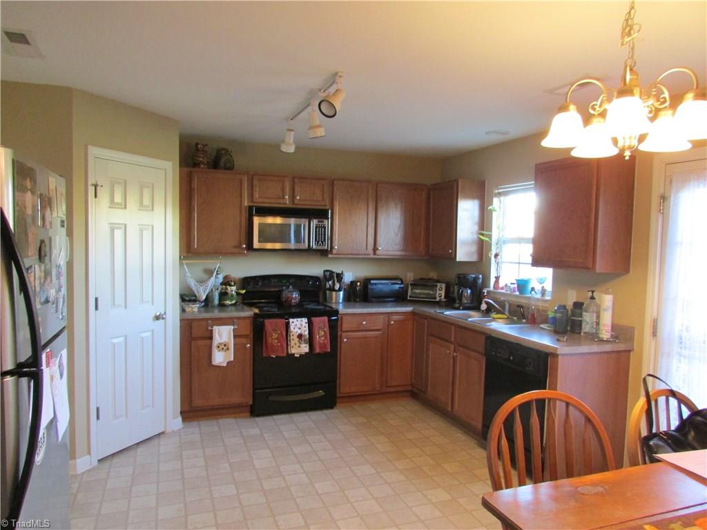 773 Runningbrook Lane Rural Hall, NC 27045 - Photo 13 of 27