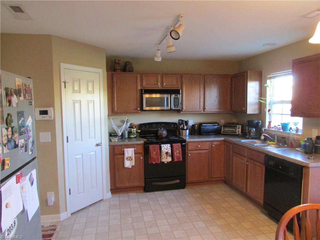 773 Runningbrook Lane Rural Hall, NC 27045 - Photo 14 of 27