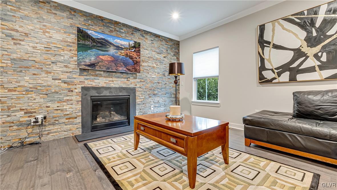 4806 Rafi Road Easton, PA 18045 - Photo 8 of 50 Family Room