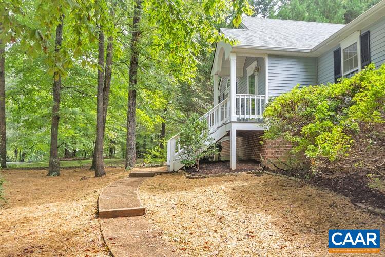 16 Stonewall Road Palmyra, VA 22963 - Photo 3 of 31 a view of a house with backyard and trees