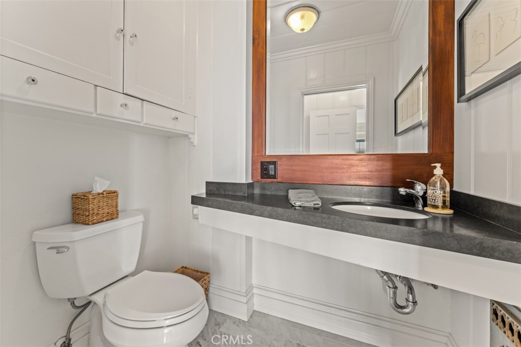 500 Mountain Road Laguna Beach, CA 92651 - Photo 17 of 36