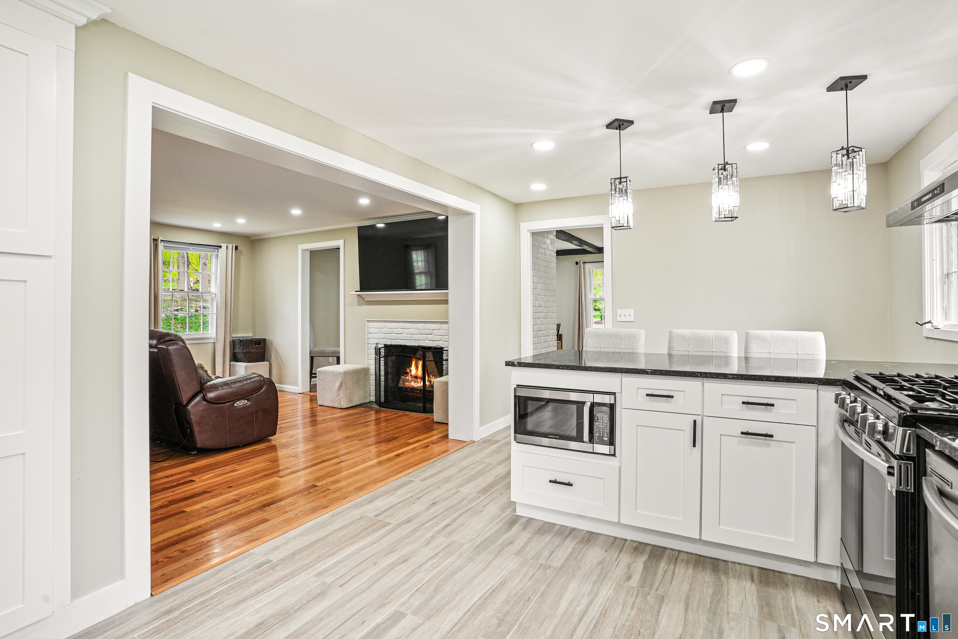6 Winding Road Brookfield, CT 06804 - Photo 9 of 40