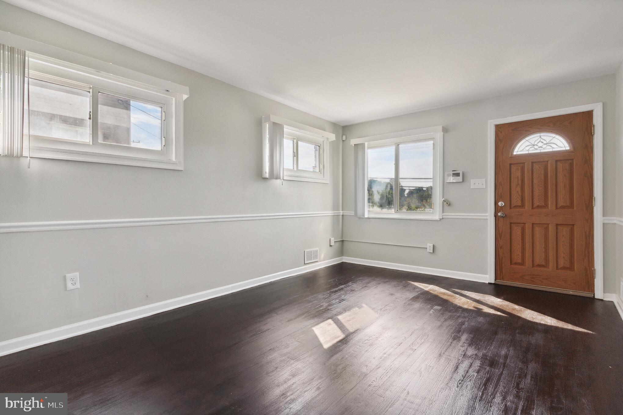 7224 Annapolis Road Hyattsville, MD 20784 - Photo 5 of 36 Gallery Image 5