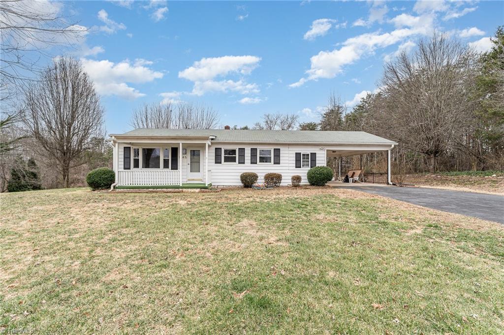 1145 William Fowler Road King, NC 27021 - Photo 3 of 20