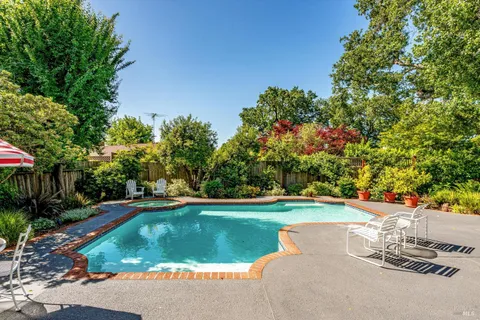 $2,775,000 | 275 France Street, Sonoma, CA 95476