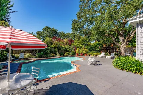 $2,775,000 | 275 France Street, Sonoma, CA 95476