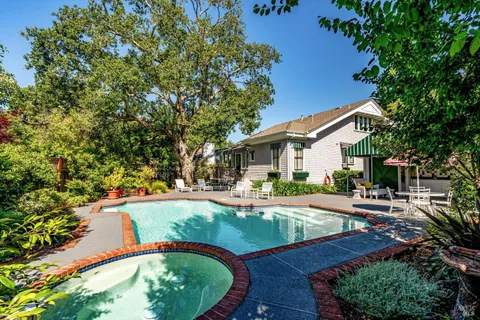 $2,775,000 | 275 France Street, Sonoma, CA 95476