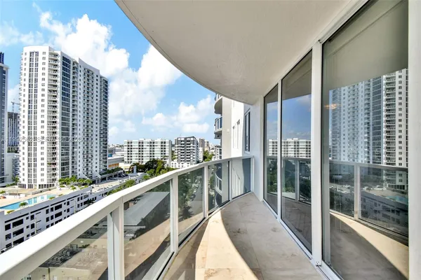 $4,200 | 601 Northeast 23rd Street, Unit 1403, Miami, FL 33137
