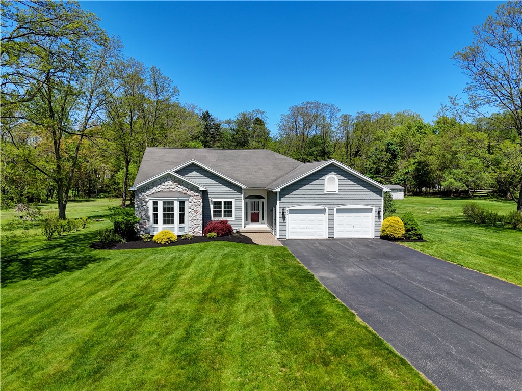 472 Vosburg Road Webster, NY 14580 - Photo 2 of 50