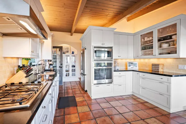 $7,900 | 901 Cheltenham Road, Santa Barbara, CA 93105