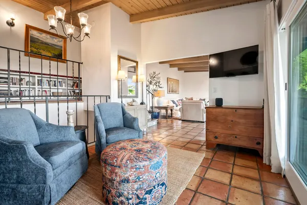 $7,900 | 901 Cheltenham Road, Santa Barbara, CA 93105