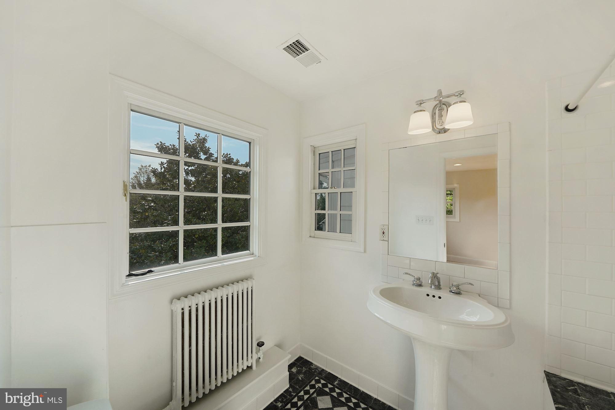 8007 Maple Ridge Road Bethesda, MD 20814 - Photo 24 of 32