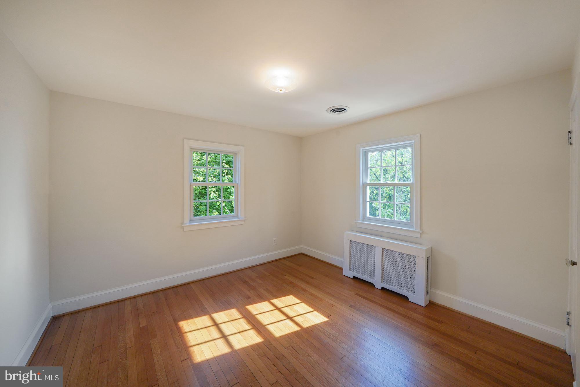 8007 Maple Ridge Road Bethesda, MD 20814 - Photo 27 of 32