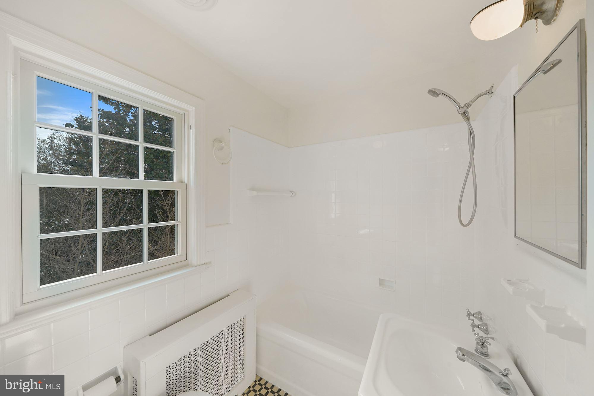 8007 Maple Ridge Road Bethesda, MD 20814 - Photo 28 of 32