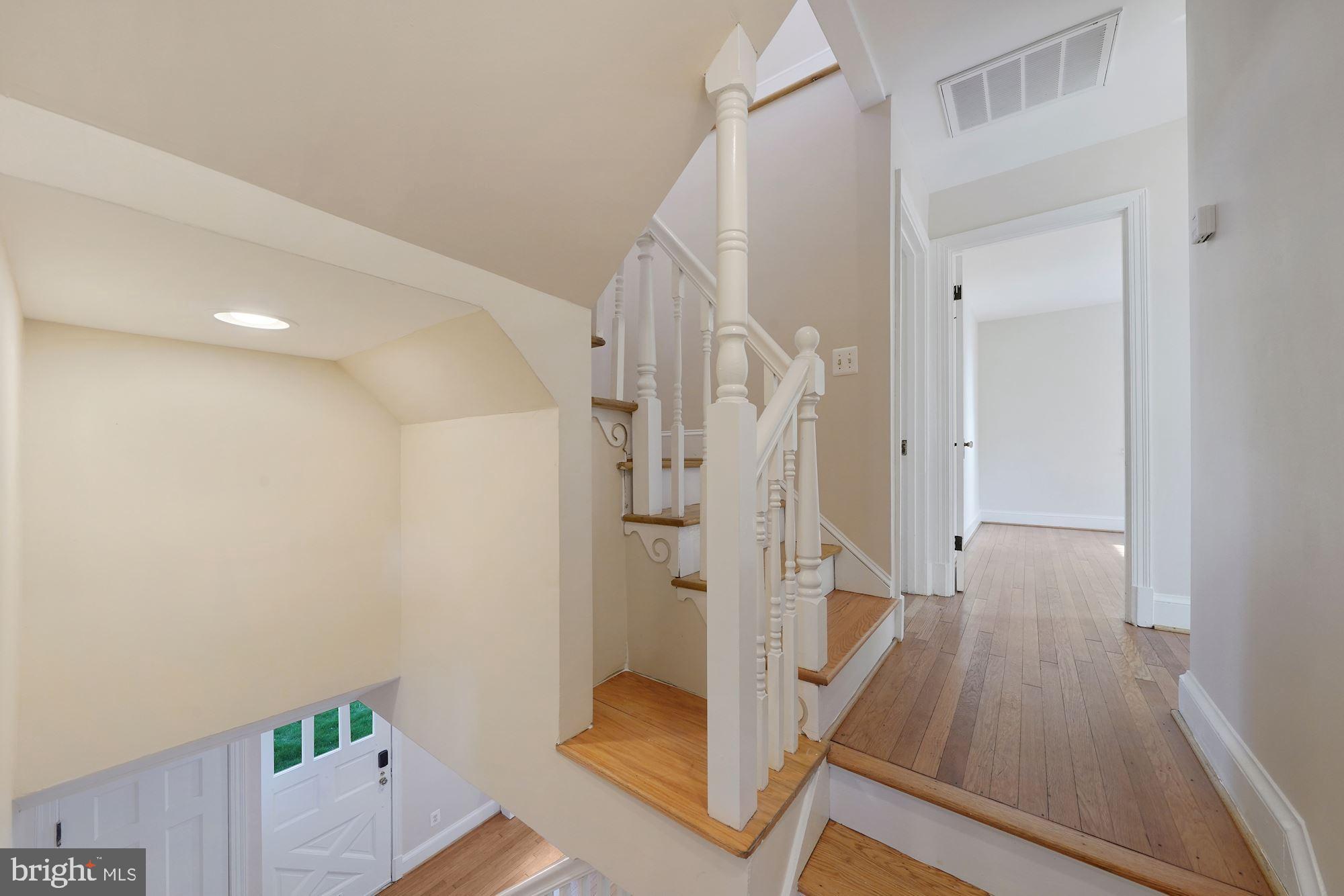8007 Maple Ridge Road Bethesda, MD 20814 - Photo 30 of 32