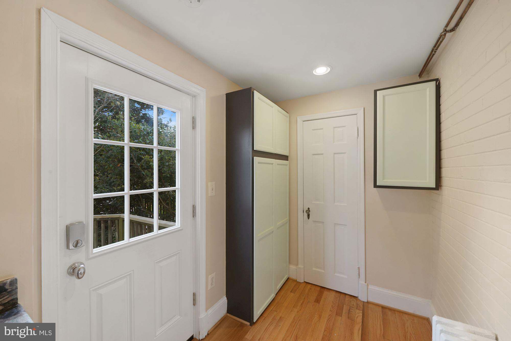8007 Maple Ridge Road Bethesda, MD 20814 - Photo 9 of 32
