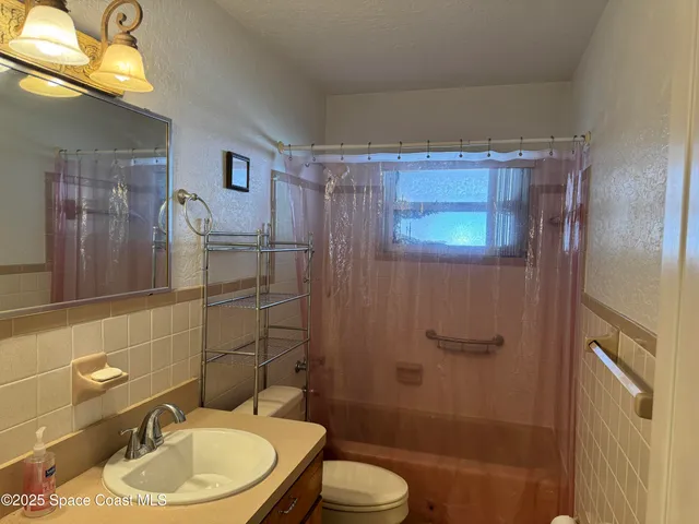 $2,200 | Undisclosed Address, Rockledge, FL 32955