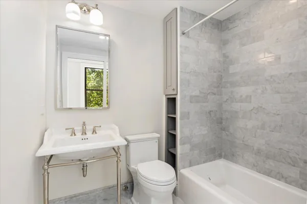 $6,500 | 2301 Connecticut Avenue Northwest, Unit 4A, Washington, DC 20009