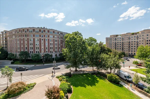 $6,500 | 2301 Connecticut Avenue Northwest, Unit 4A, Washington, DC 20009