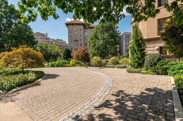 $6,500 | 2301 Connecticut Avenue Northwest, Unit 4A, Washington, DC 20009