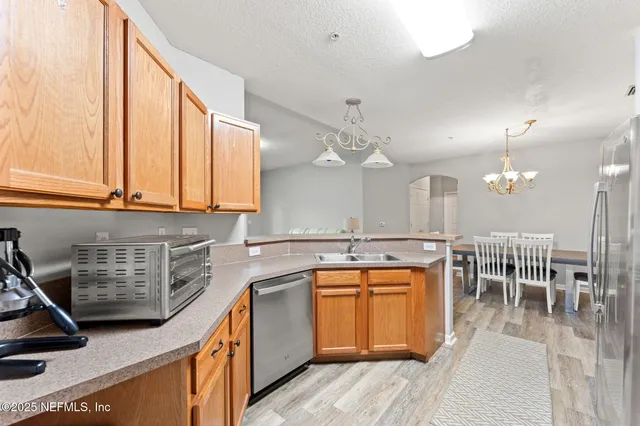 $184,000 | 785 Oakleaf Plantation Parkway, Unit 1413, Orange Park, FL 32065