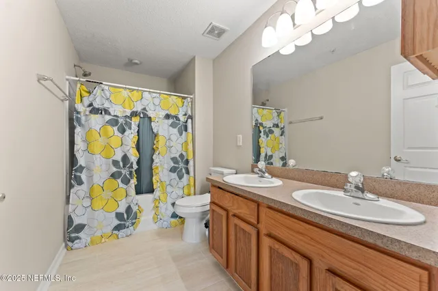 $184,000 | 785 Oakleaf Plantation Parkway, Unit 1413, Orange Park, FL 32065