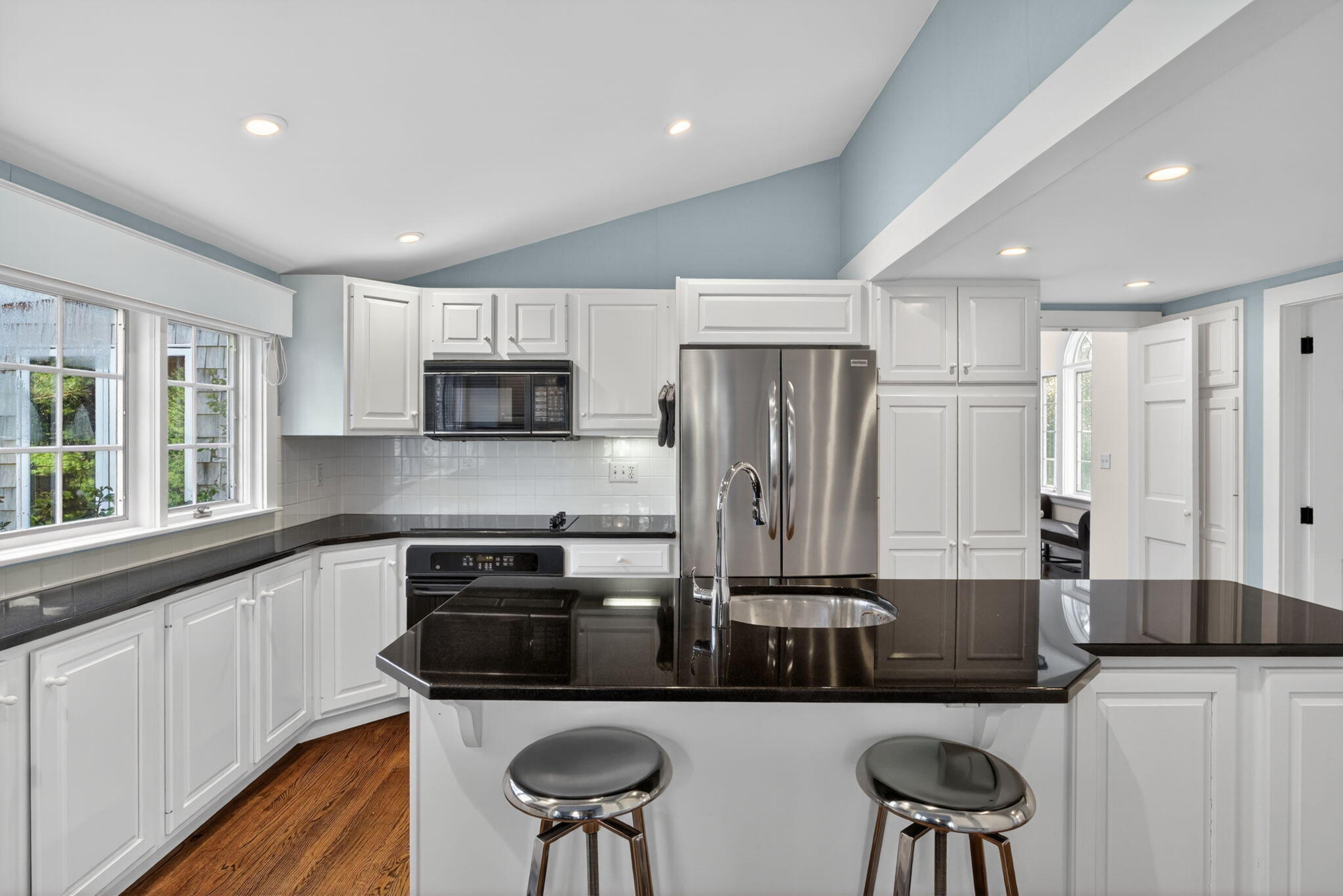 266 Seapine Road North Chatham, MA 02650 - Photo 11 of 46 107-PF0A2508