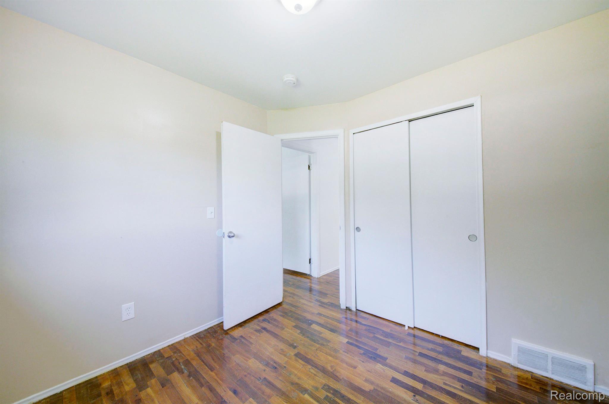 2350 Ravinewood Ypsilanti, MI 48198 - Photo 47 of 59 Gallery Image 47