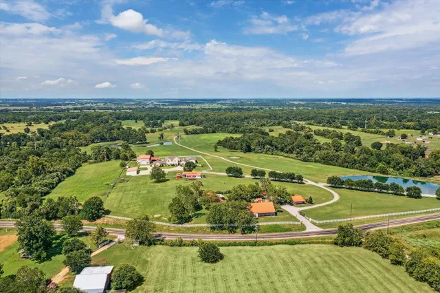 $8,400,000 | 4008 Farm To Market Road 949, Sealy, TX 77474
