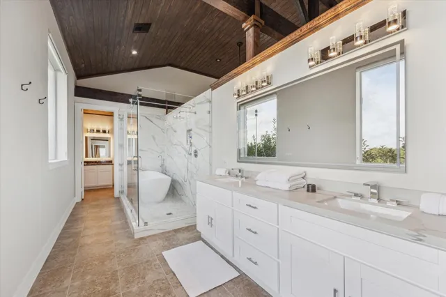 $8,400,000 | 4008 Farm To Market Road 949, Sealy, TX 77474