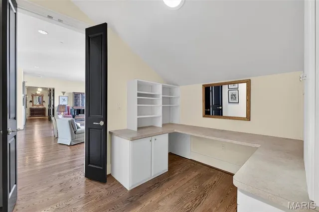 $1,449,000 | 622 Forest Court, Unit 4A, Clayton, MO 63105