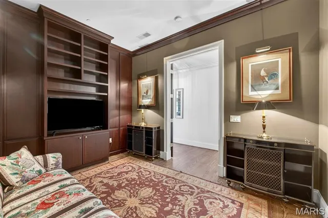 $1,449,000 | 622 Forest Court, Unit 4A, Clayton, MO 63105