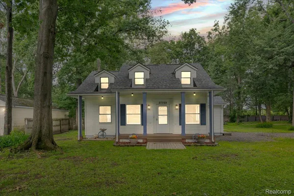 $310,000 | 27769 Gilbert Drive, Warren, MI 48093