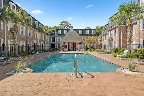 $1,895 | 355 North Post Oak Lane, Unit 742, Houston, TX 77024