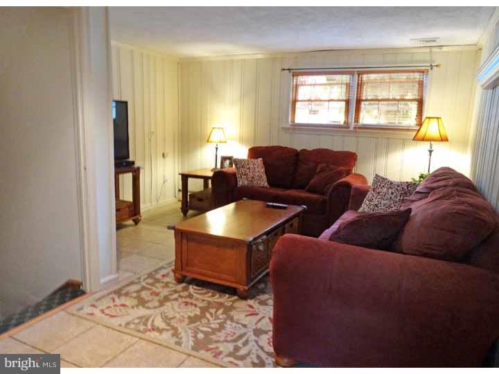 320 Spencer Road Devon, PA 19333 - Photo 14 of 25 Family Room