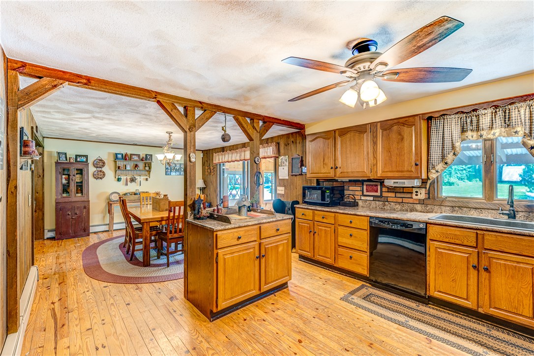 582 Trimtown Road Scituate, RI 02857 - Photo 7 of 18