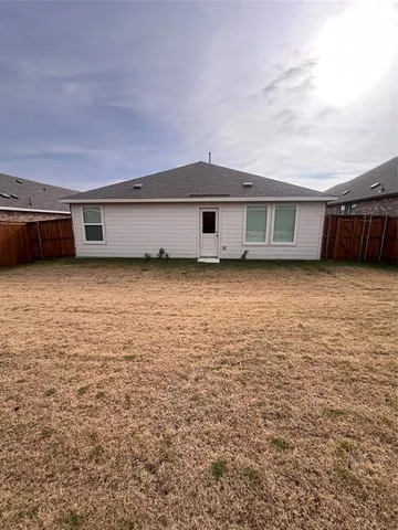 $2,400 | 14143 Hammersmith Street, Pilot Point, TX 76258