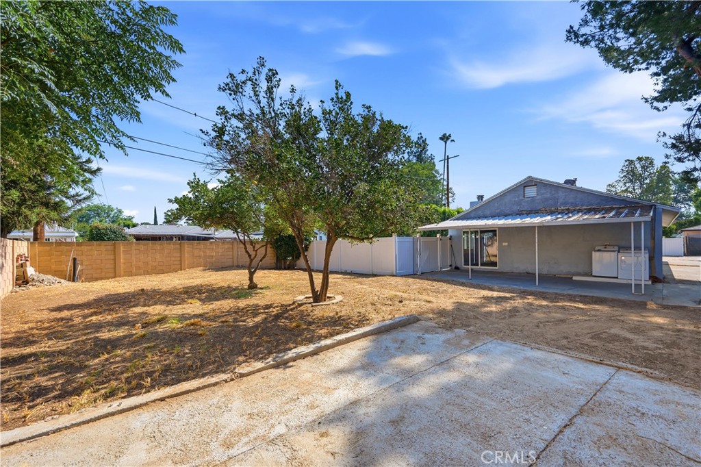 19238 Strathern Street Reseda, CA 91335 - Photo 28 of 34