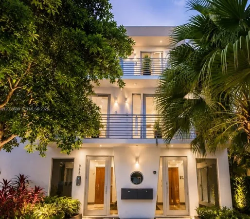 $3,600 | 945 Michigan Avenue, Unit 5, Miami Beach, FL 33139