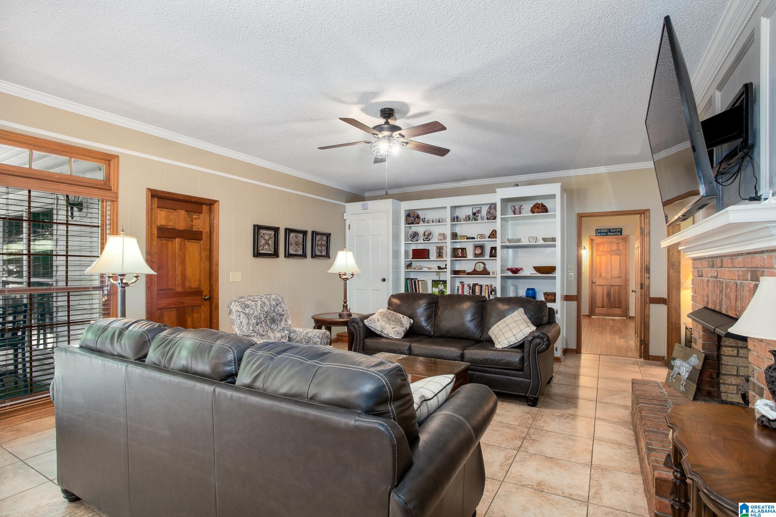 406 Laurel Springs Road Anniston, AL 36207 - Photo 3 of 53