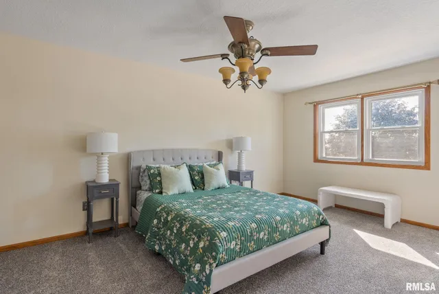 $395,000 | 306 13th Avenue, De Witt, IA 52742