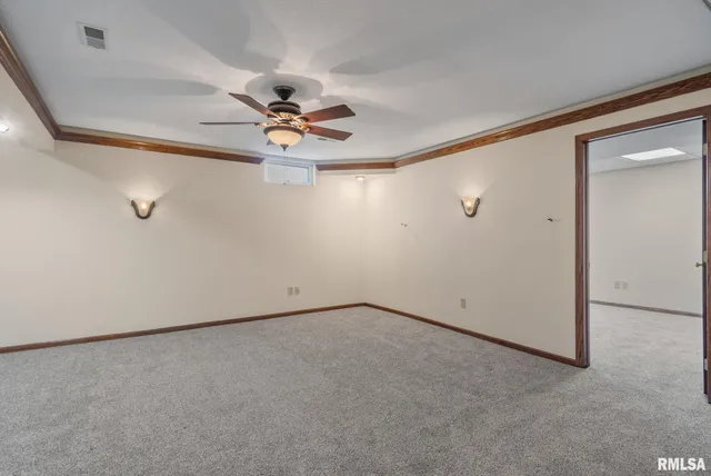 $395,000 | 306 13th Avenue, De Witt, IA 52742