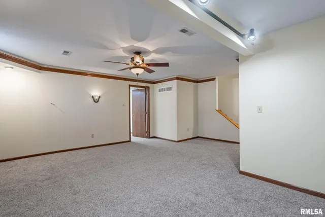 $395,000 | 306 13th Avenue, De Witt, IA 52742