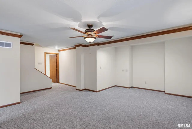 $395,000 | 306 13th Avenue, De Witt, IA 52742