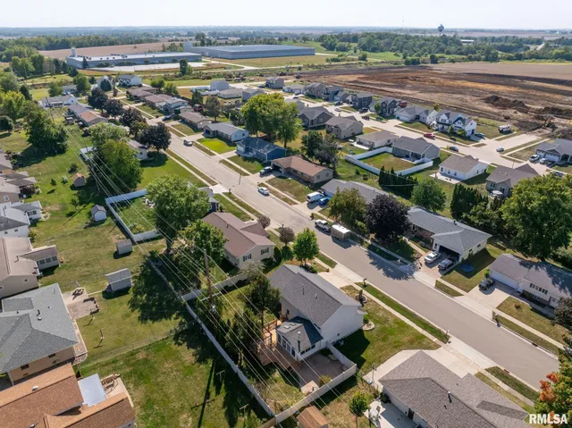 $395,000 | 306 13th Avenue, De Witt, IA 52742