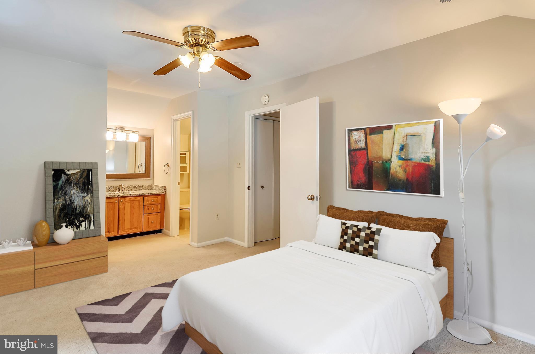 2504 South Walter Reed Drive, Unit 2 Arlington, VA 22206 - Photo 5 of 19 Bedroom (Master)